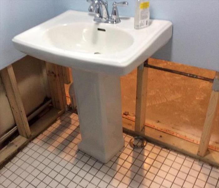4 foot flood cut dry missing in bathroom